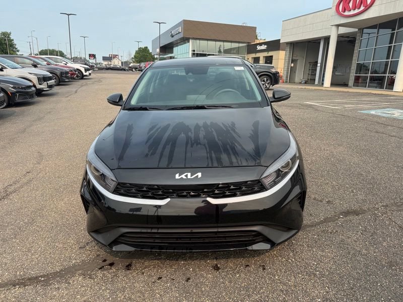 Certified 2024 Kia Forte LXS w/ LXS Technology Package FWD video 2