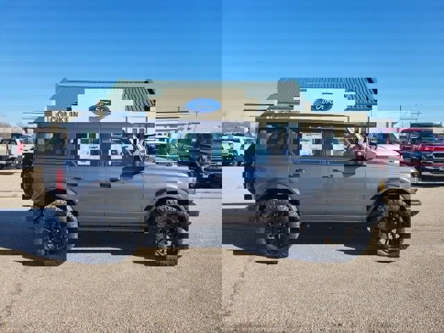 New 2025 Ford Bronco 4-Door image 22