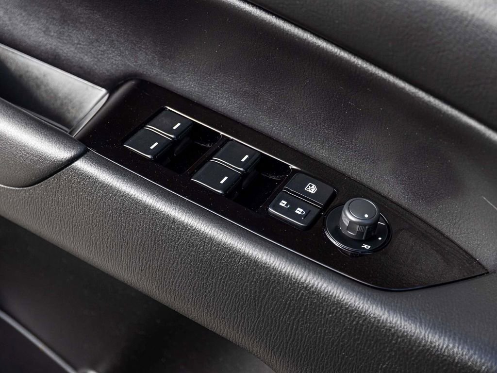 Used 2024 MAZDA CX-5 AWD 2.5 S w/ Preferred Package image 12