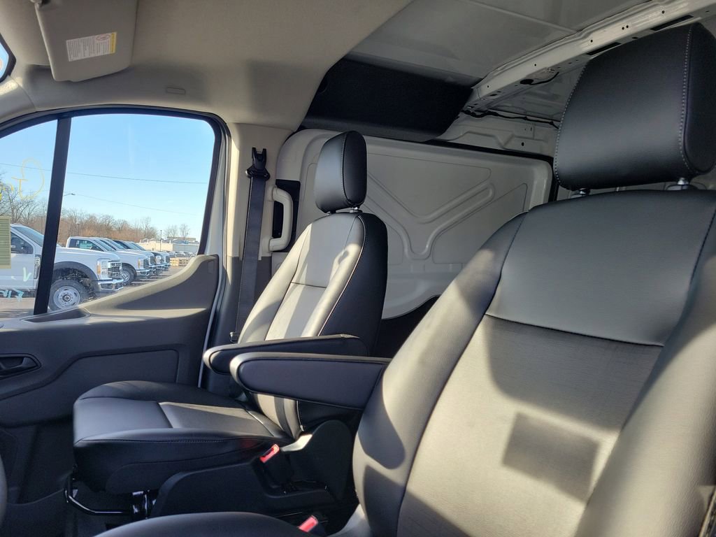 New 2026 Ford Transit 150 Low Roof image 20