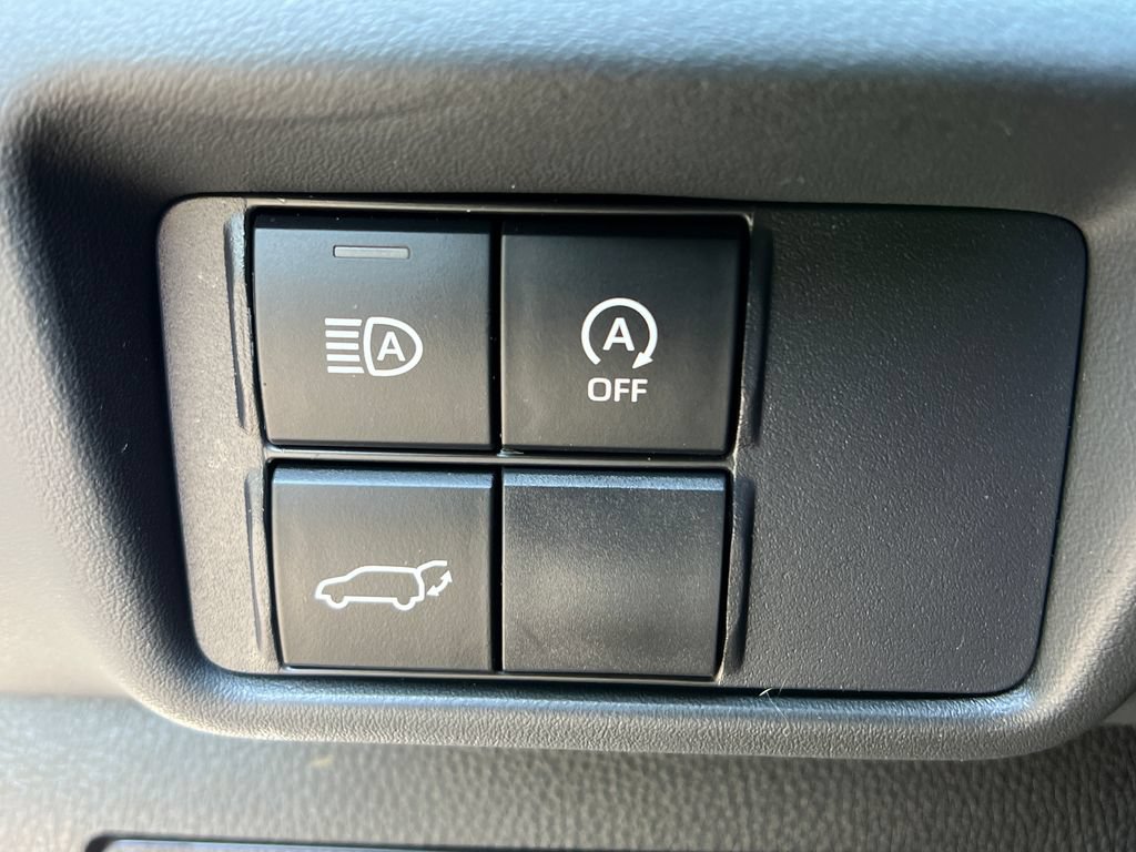 Certified 2024 Toyota Highlander LE AWD/4WD image 29
