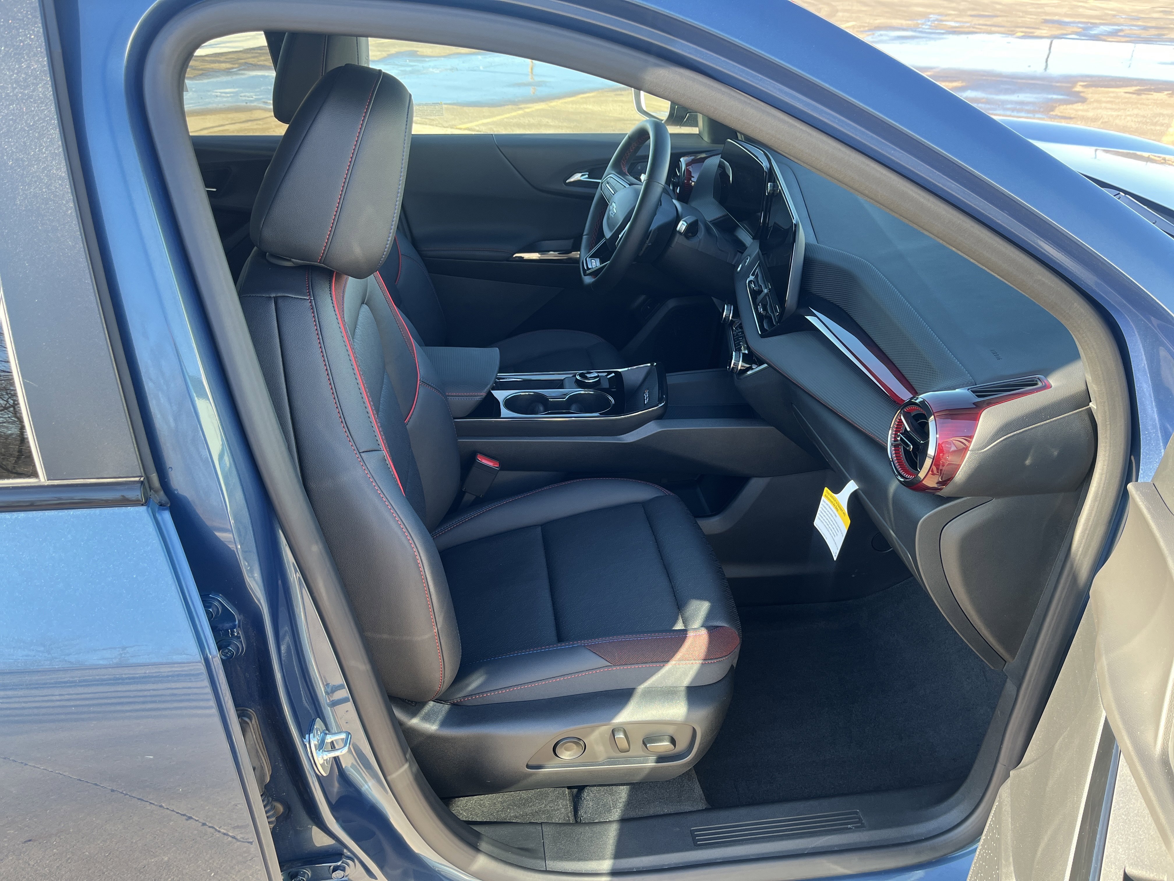 Used 2026 Chevrolet Equinox RS w/ Convenience Package III image 15