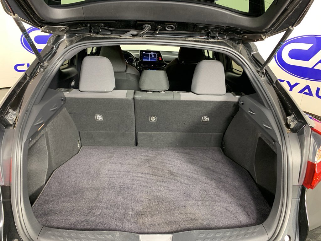 Used 2022 Toyota C-HR Nightshade image 35