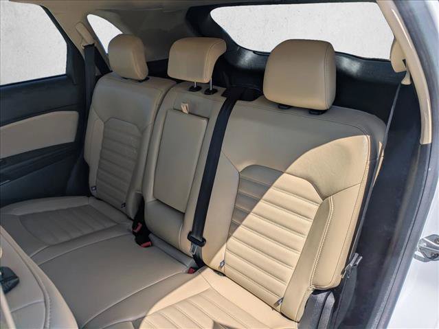Used 2018 Ford Edge SEL w/ Equipment Group 201A FWD image 19