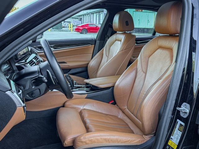 Used 2023 BMW 540i xDrive w/ M Sport Package image 34