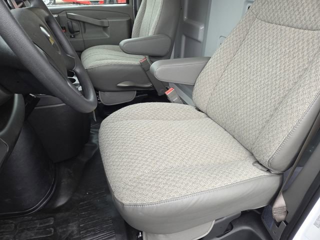 New 2025 Chevrolet Express 3500 w/ Power Convenience Package RWD image 27