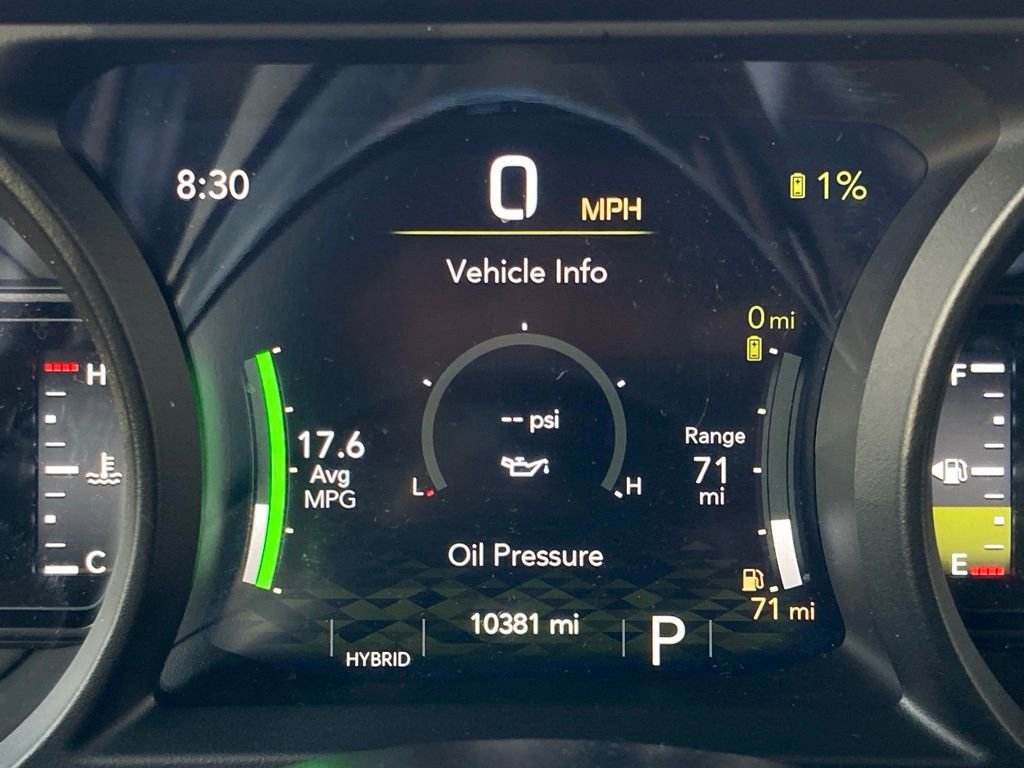 Used 2025 Jeep Wrangler Unlimited Sahara image 13