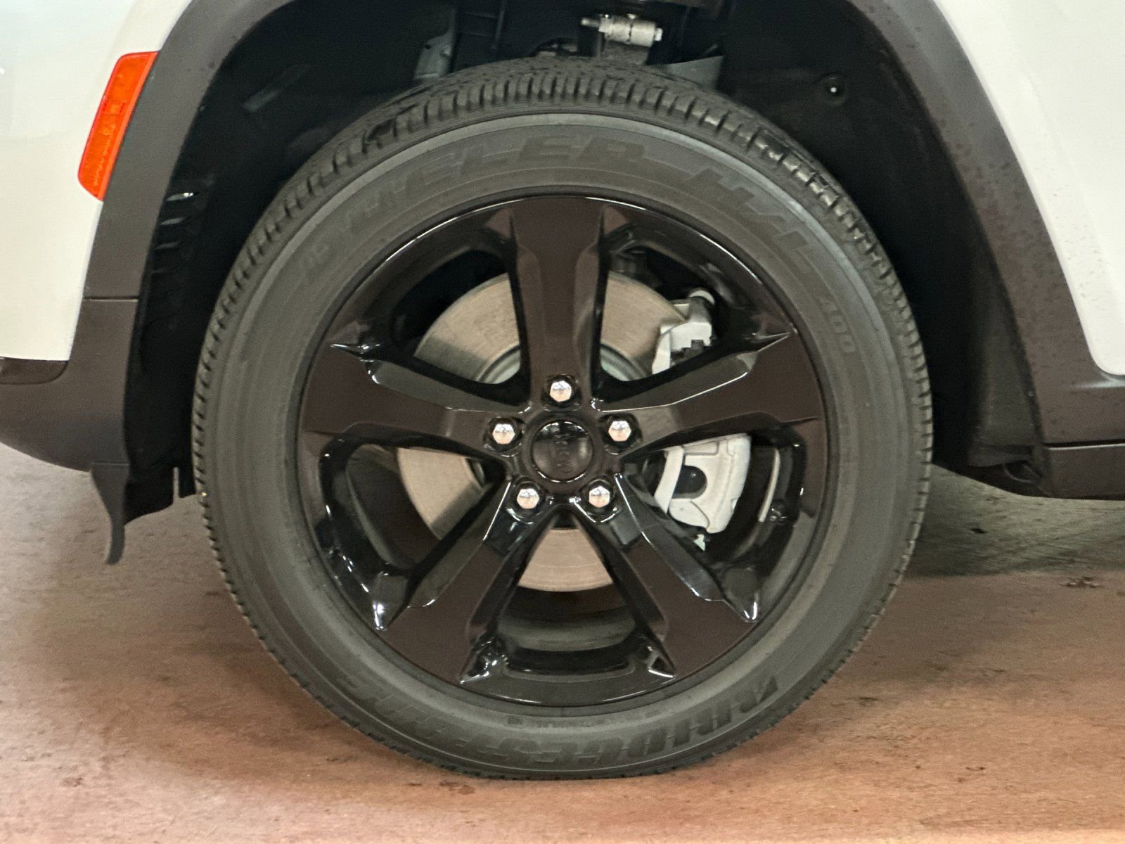 Certified 2025 Jeep Grand Cherokee L Altitude AWD/4WD image 25