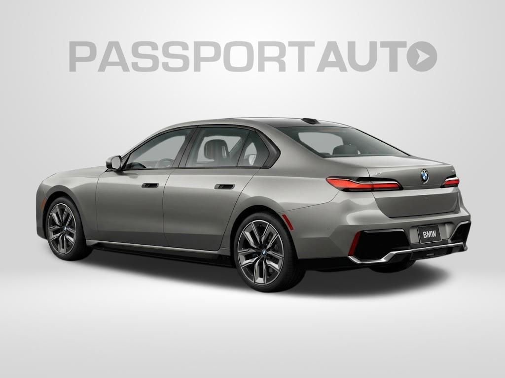 Used 2023 BMW 740i RWD image 2