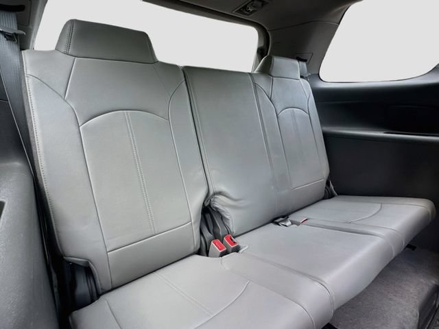 Used 2016 GMC Acadia SLT w/ Premium Edition FWD image 29