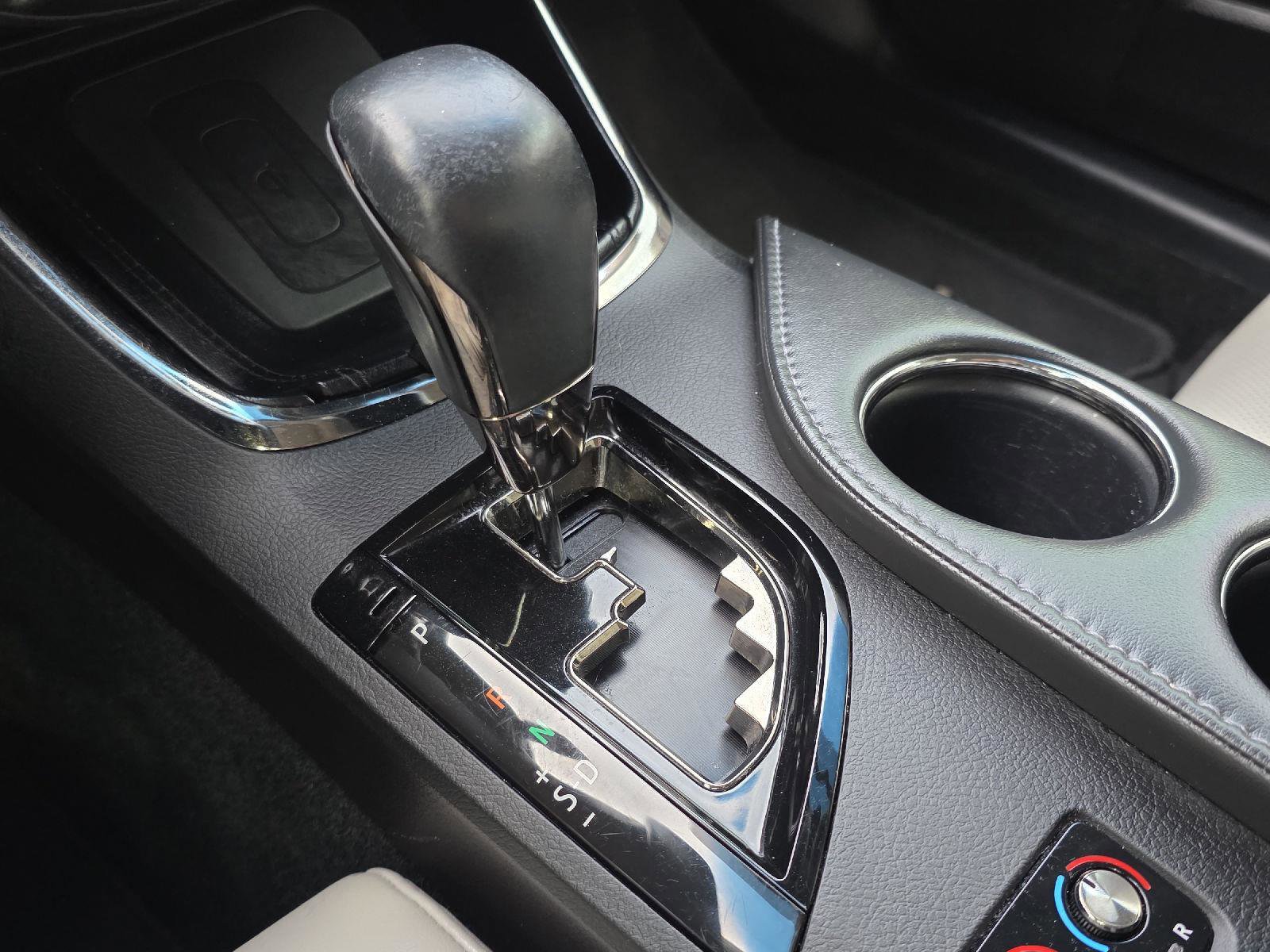 Used 2018 Toyota Avalon Limited image 19