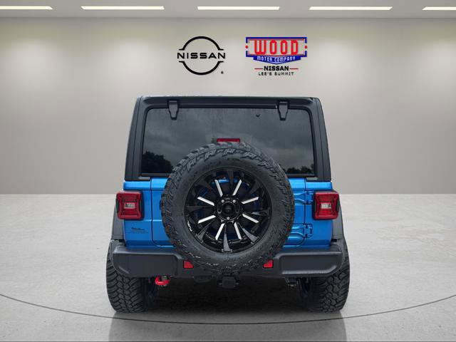 Used 2024 Jeep Wrangler Unlimited Rubicon w/ Convenience Group AWD/4WD image 3