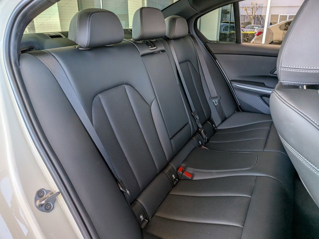 Used 2023 BMW M340i M340i w/ Driving Assistance Package image 17