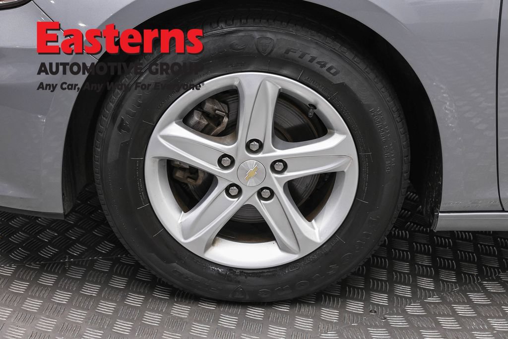 Used 2023 Chevrolet Malibu LT FWD image 34