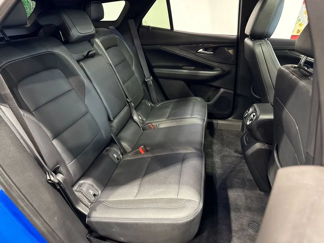 Used 2024 Chevrolet Blazer EV LT AWD/4WD image 91