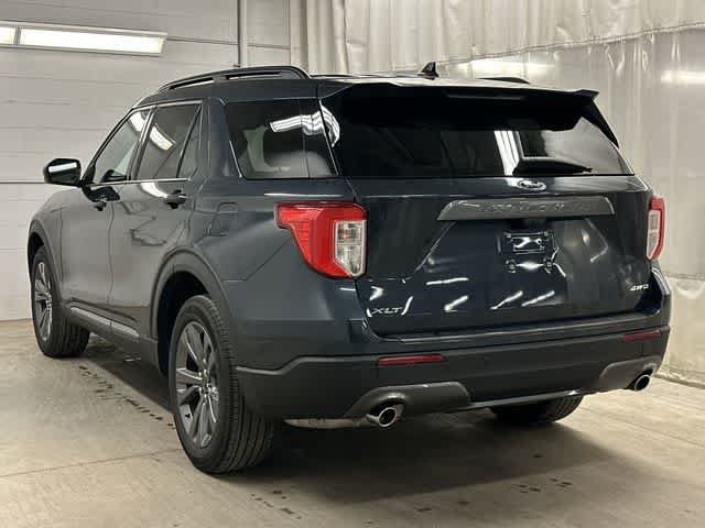Used 2024 Ford Explorer XLT w/ Equipment Group 202A AWD/4WD image 21