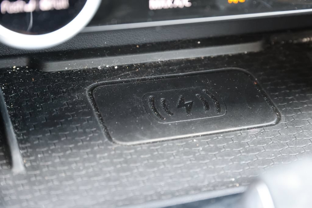 Used 2025 Jaguar F-PACE R-Dynamic S AWD/4WD image 25