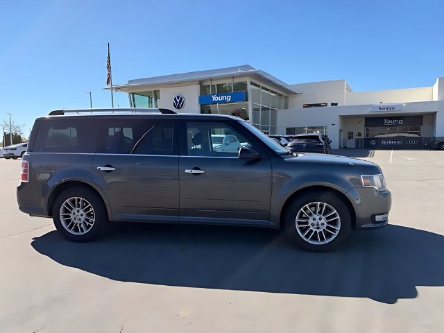Used 2019 Ford Flex SEL w/ Class III Trailer Tow Package AWD/4WD image 2
