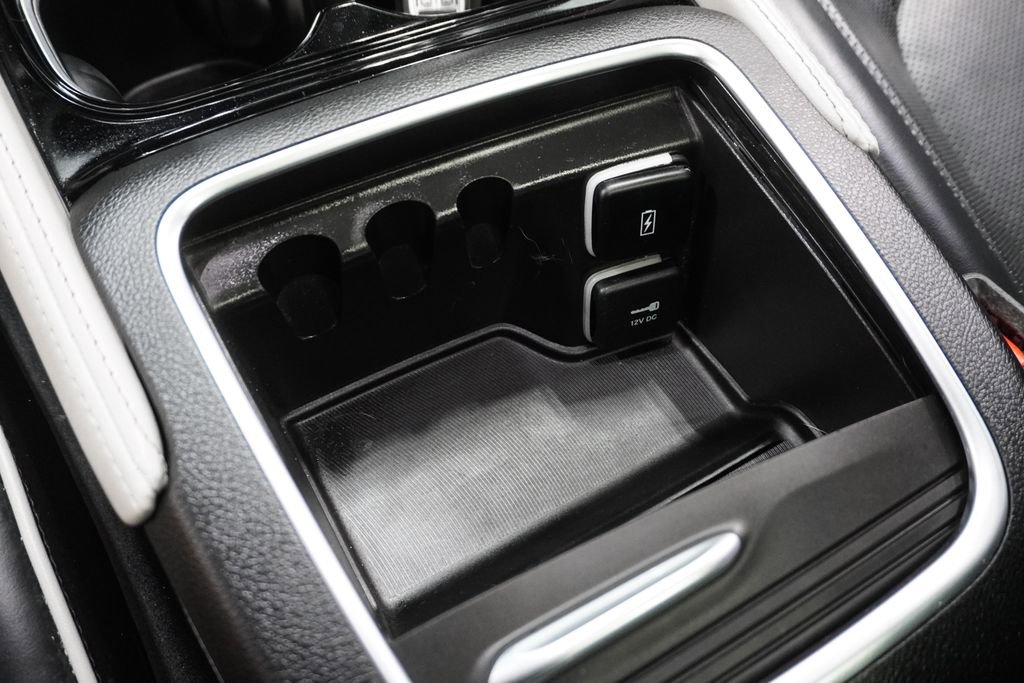 Certified 2024 Chrysler Pacifica Limited image 24