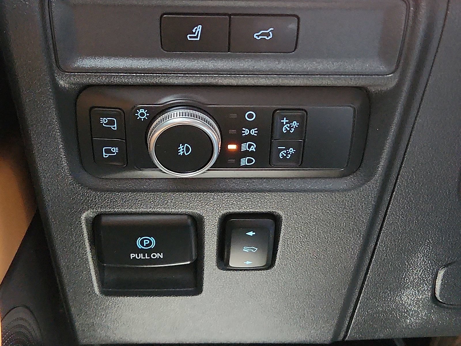 Used 2022 Ford Expedition Platinum RWD image 17