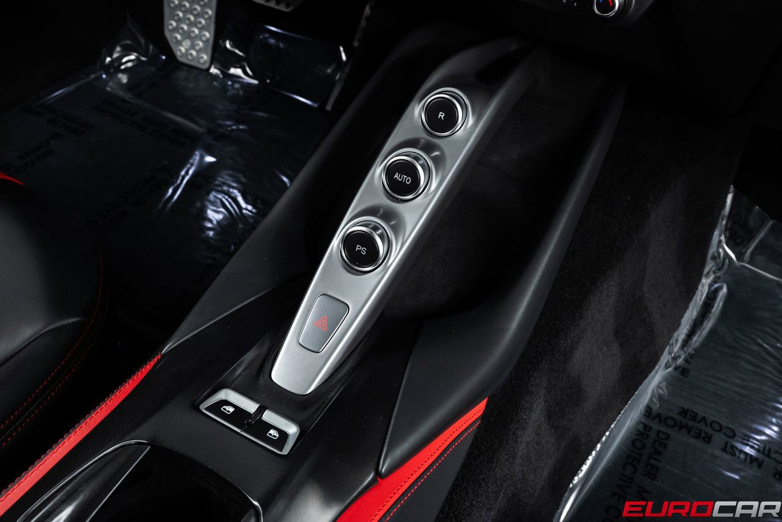 Used 2020 Ferrari 812 Superfast RWD image 31