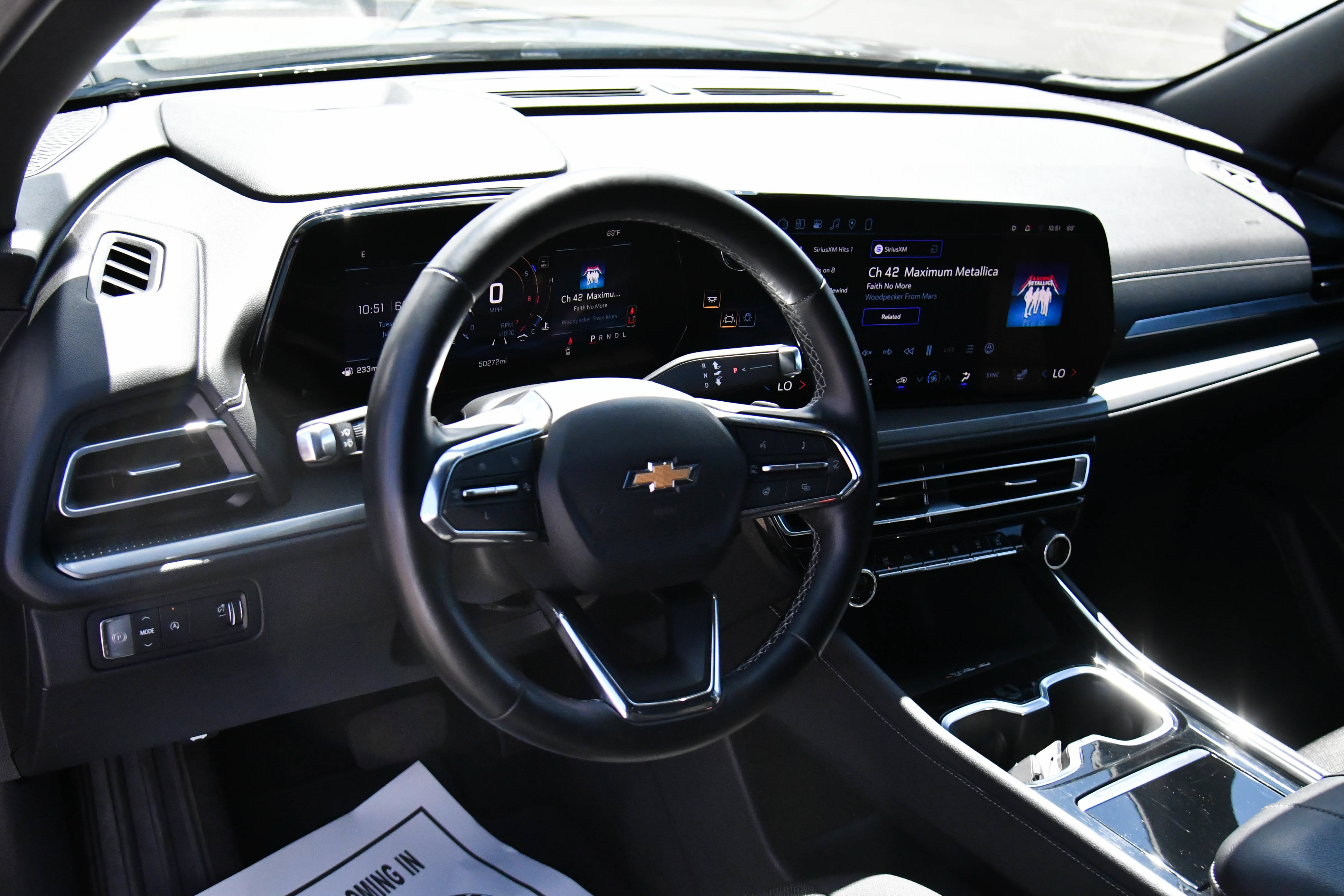 Used 2024 Chevrolet Traverse LT FWD image 16