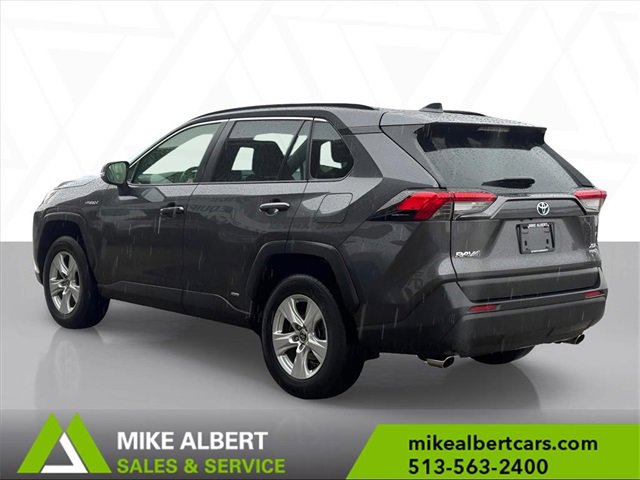 Used 2020 Toyota RAV4 XLE image 6