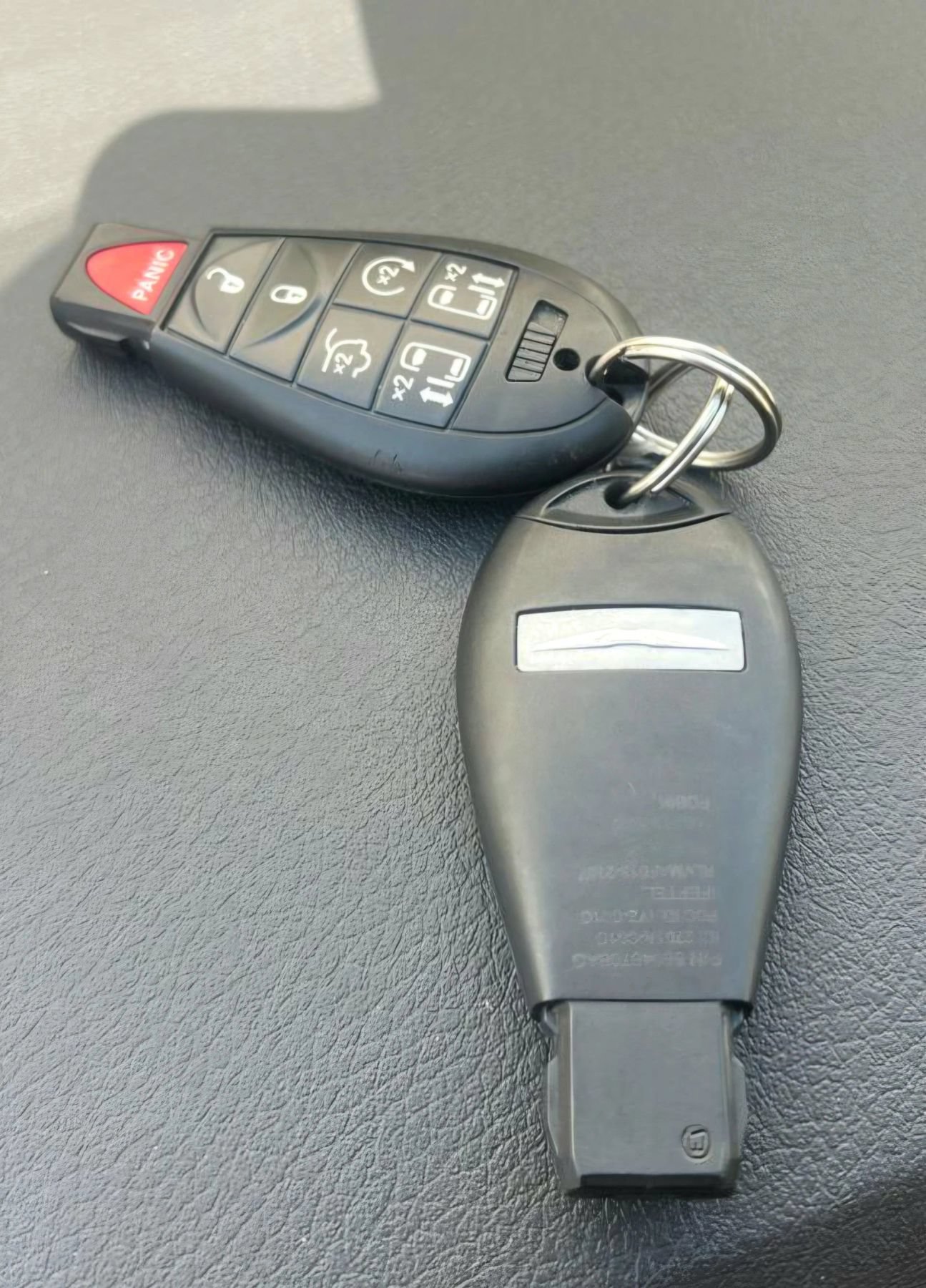 Used 2010 Chrysler Town & Country Touring Plus w/ Safetytec Group FWD image 52