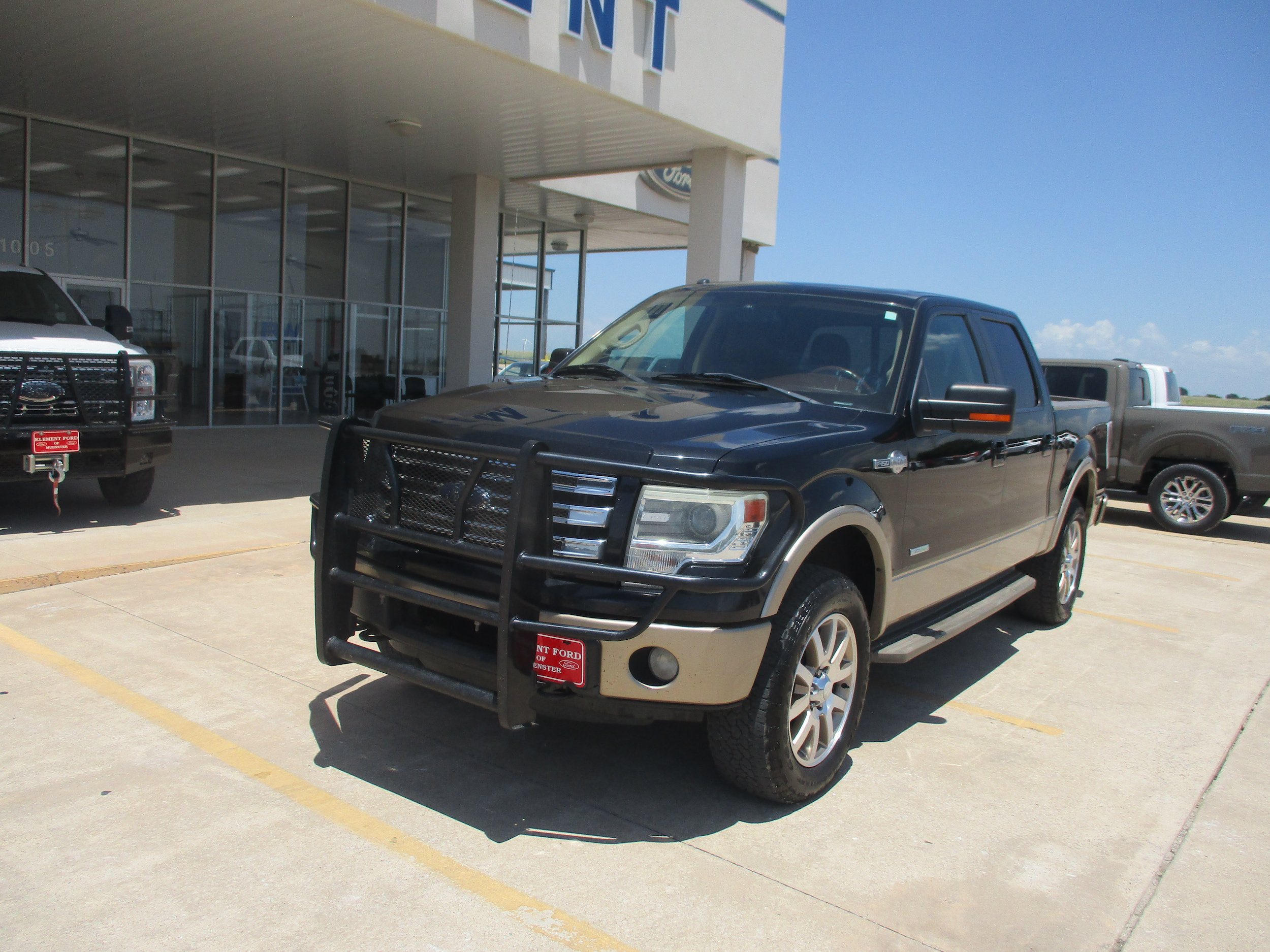Used 2014 Ford F150 King Ranch w/ King Ranch Luxury Package AWD/4WD image 2