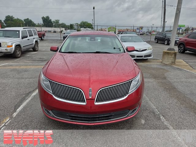 Used 2013 Lincoln MKS FWD image 4