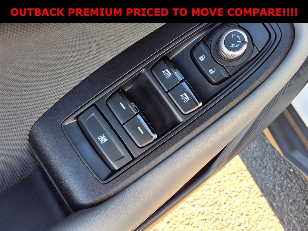 Used 2024 Subaru Outback Premium image 11