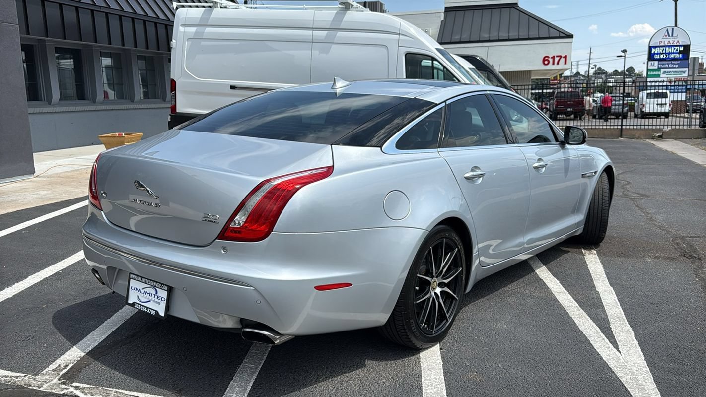 Used 2015 Jaguar XJ AWD image 3