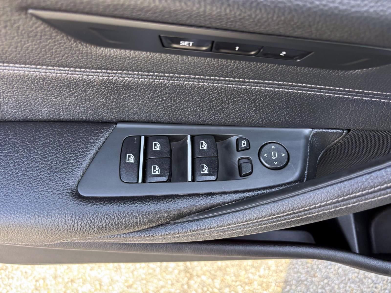 Used 2018 BMW 540i xDrive image 13