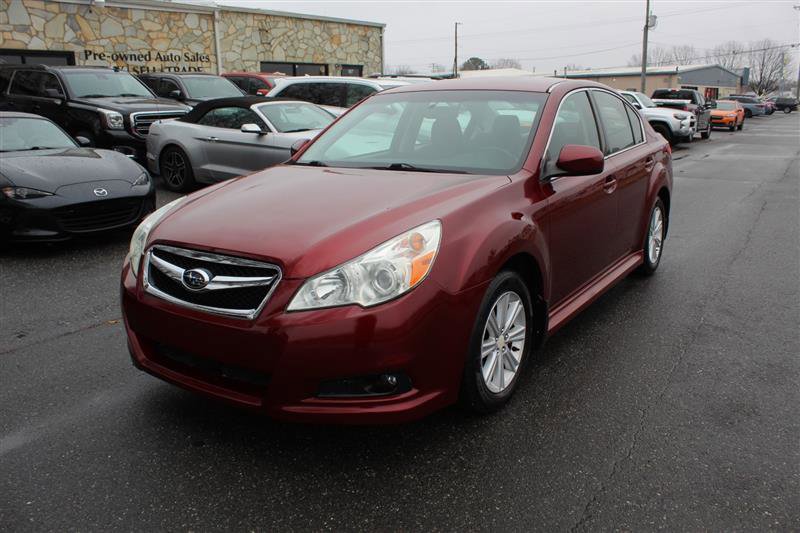 Used 2010 Subaru Legacy 2.5i Premium AWD/4WD image 3