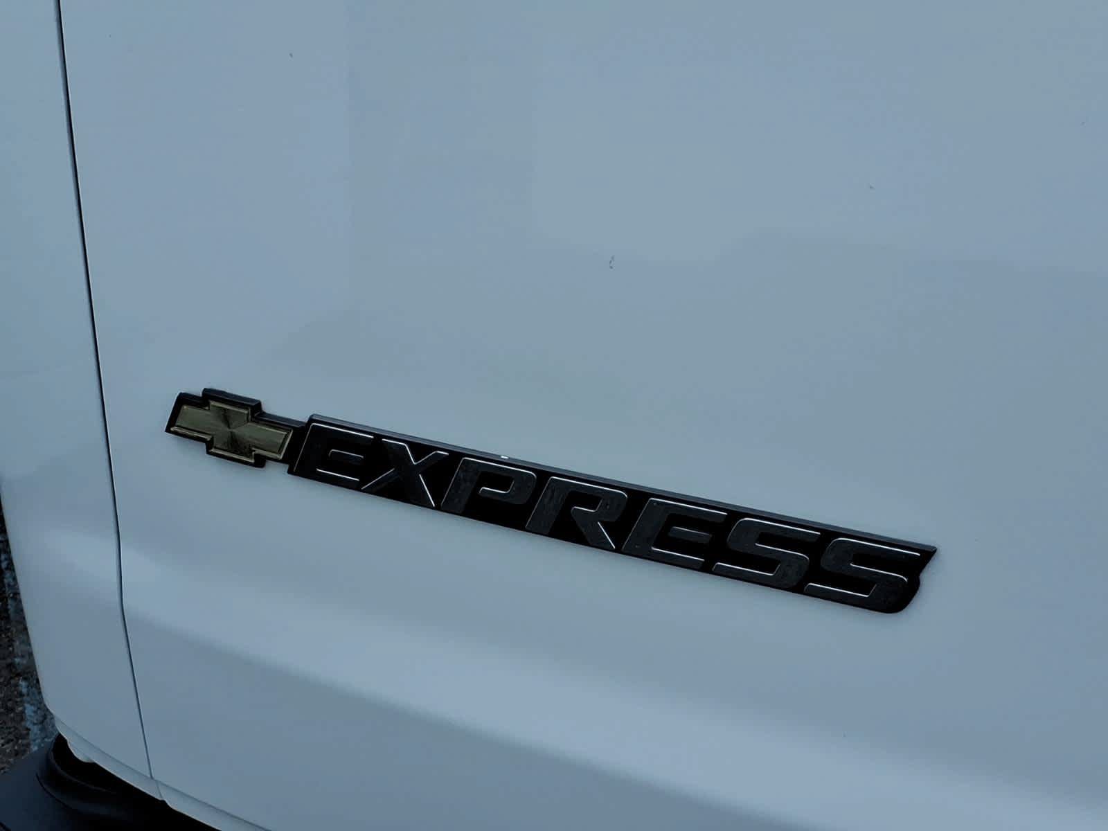 Certified 2025 Chevrolet Express 2500 w/ Driver Convenience Package RWD image 16