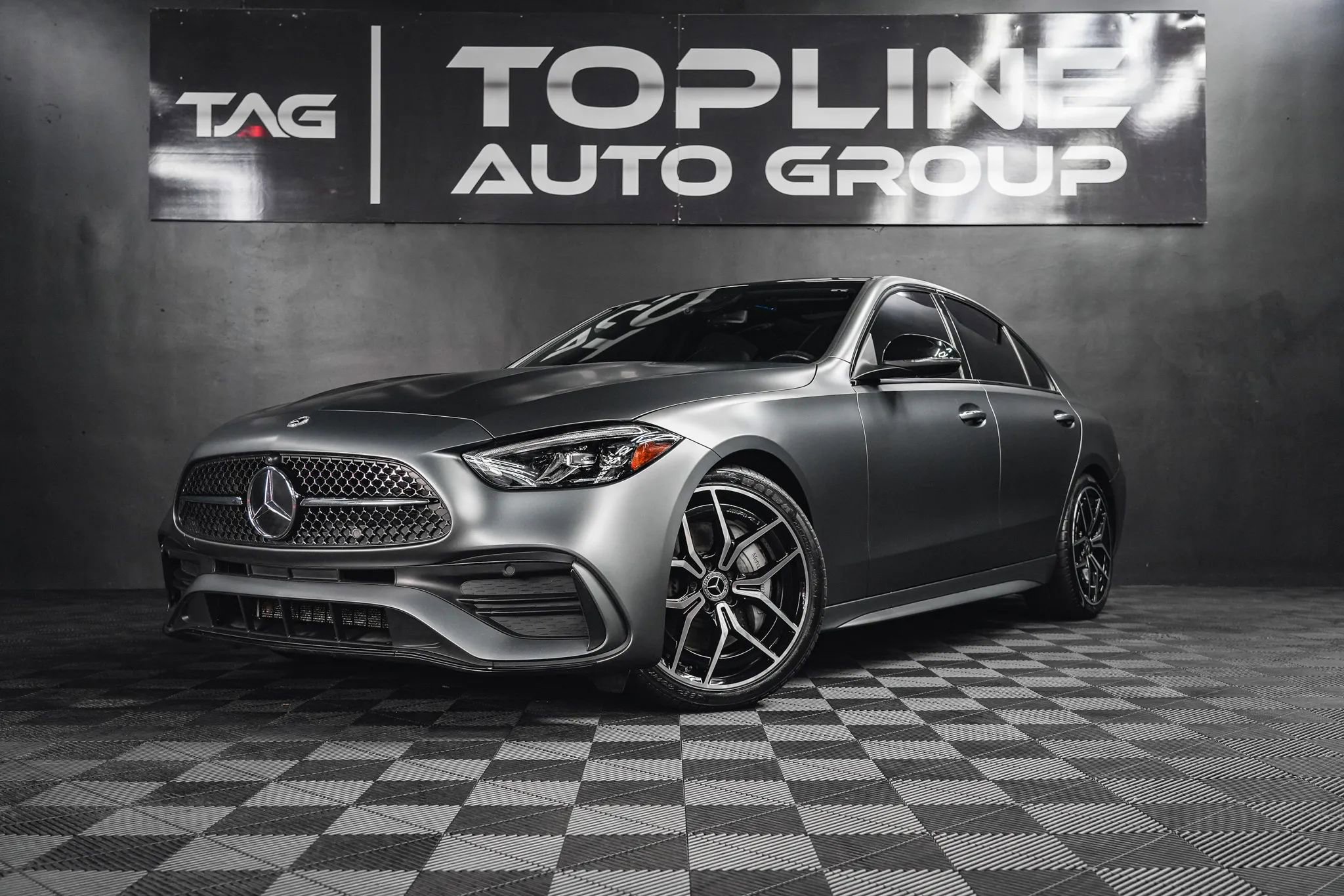 Used 2022 Mercedes-Benz C 300 Sedan image 2