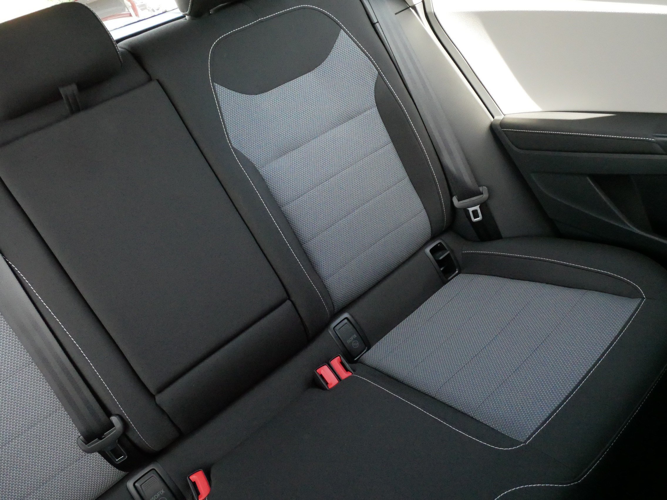 Certified 2025 Volkswagen Taos S AWD/4WD image 14