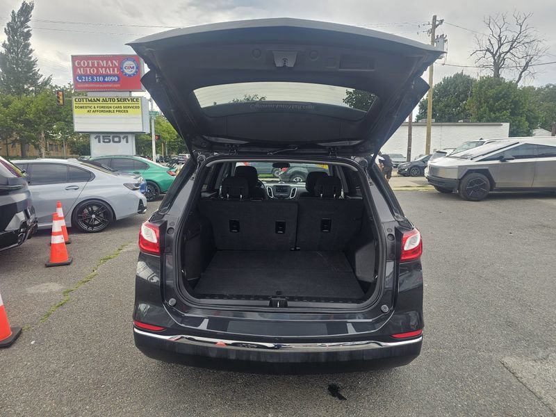 Used 2020 Chevrolet Equinox LT FWD image 8