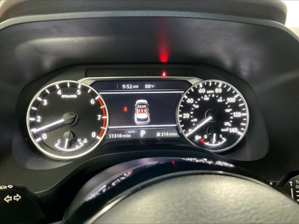 Used 2023 Nissan Rogue SV AWD/4WD image 25