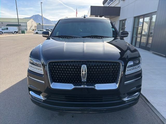 Used 2019 Lincoln Navigator Select image 2