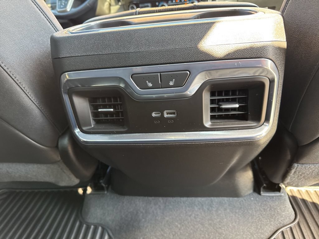 Used 2022 Chevrolet Silverado 1500 High Country w/ Technology Package AWD/4WD image 16