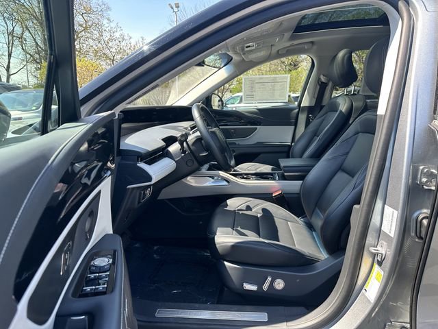 Used 2024 Lincoln Nautilus Premier w/ Equipment Group 102A image 19