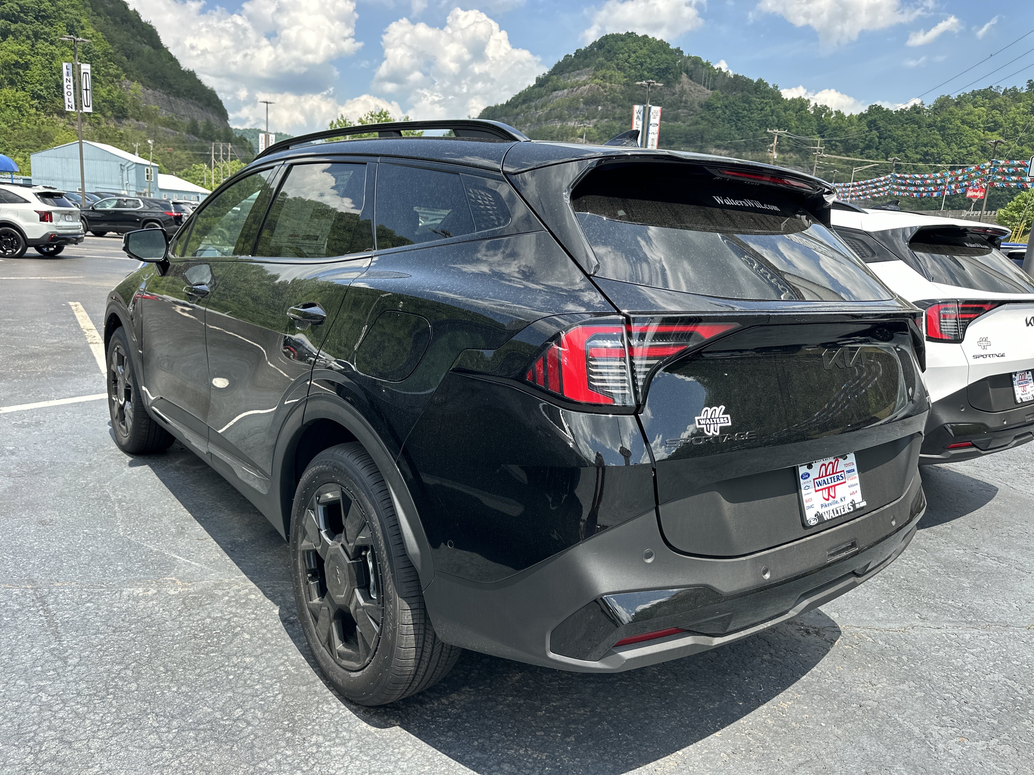 New 2026 Kia Sportage X-Line w/ X-Line Technology Package AWD/4WD image 4