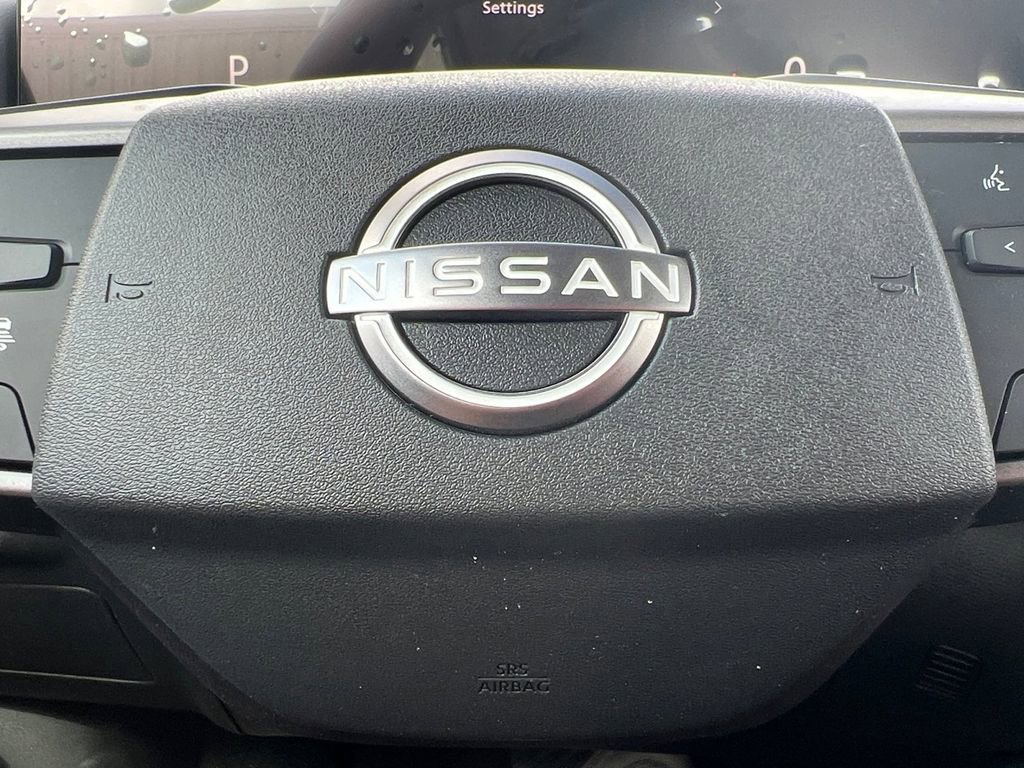 New 2026 Nissan Sentra SR w/ Floor Mat Package FWD image 6