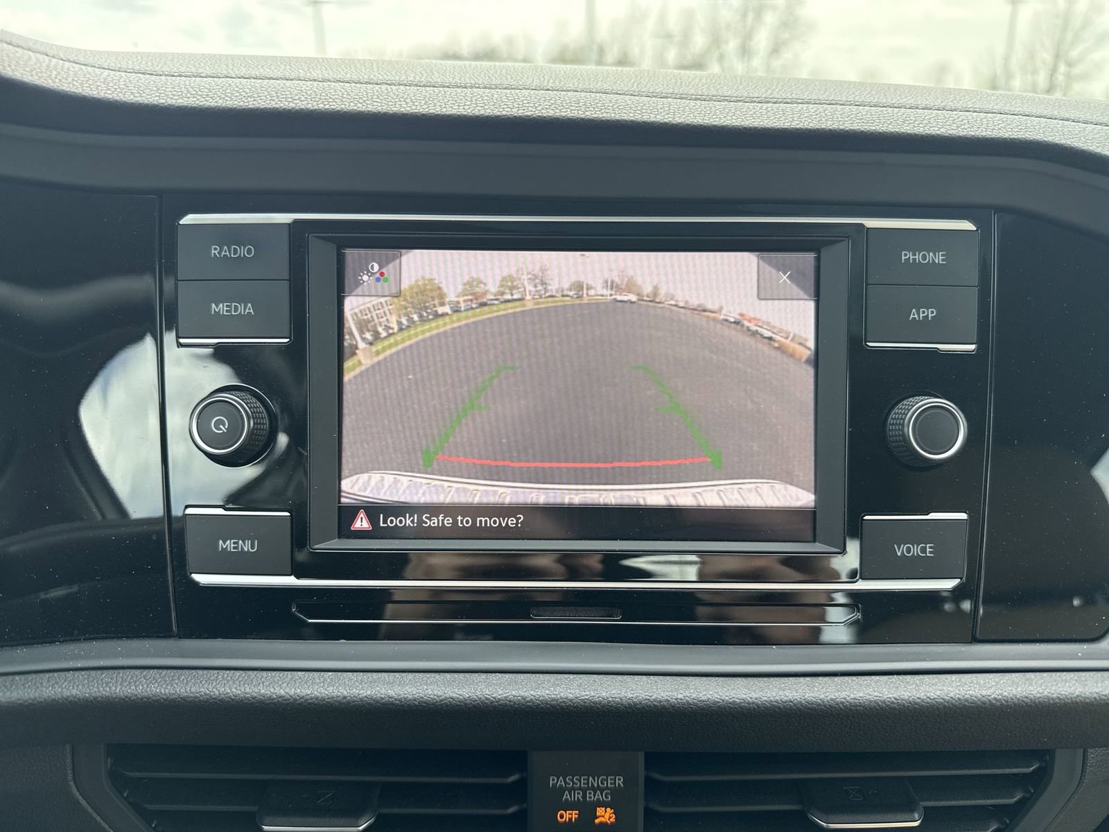 Used 2021 Volkswagen Jetta SE image 17