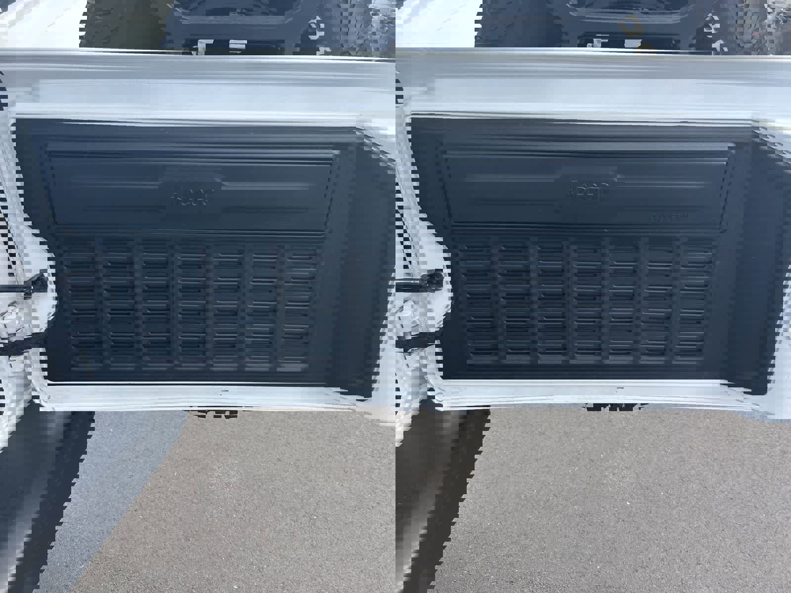 Used 2021 Jeep Wrangler Unlimited Rubicon 4xe w/ Steel Bumper Group image 41