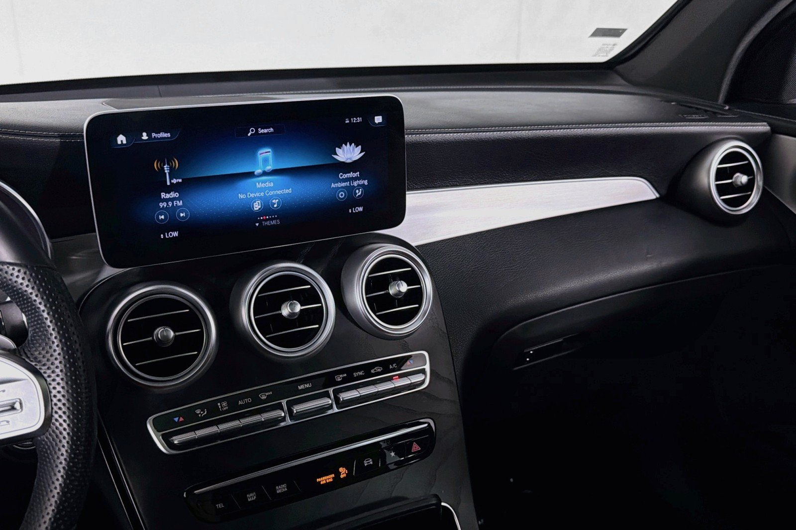 Used 2022 Mercedes-Benz GLC 300 4MATIC Coupe image 20