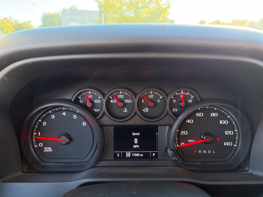 Used 2026 Chevrolet Silverado 2500 Custom w/ Custom Convenience Package AWD/4WD image 17