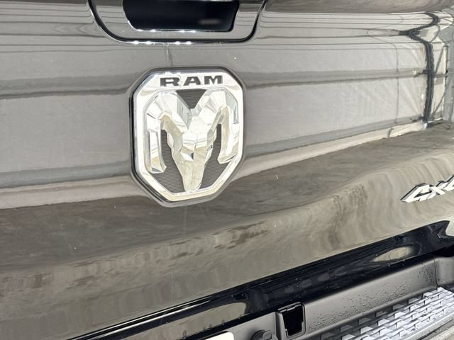 Used 2022 RAM 1500 Laramie AWD/4WD image 32