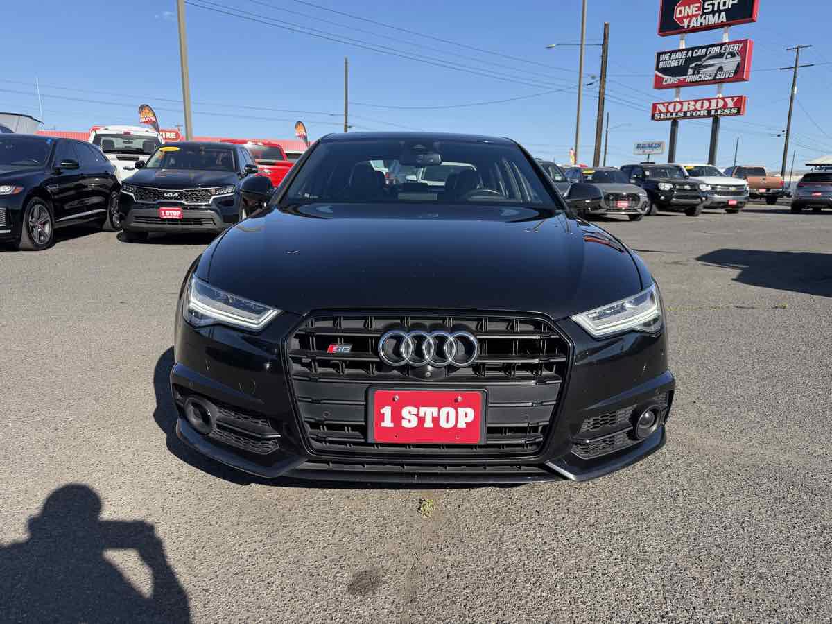 Used 2017 Audi S6 Prestige w/ S6 Sport Package AWD/4WD image 2